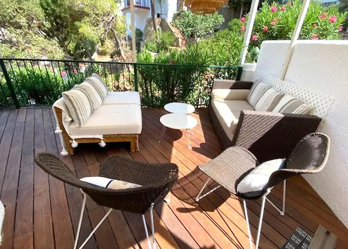 In Near Almadrava * 罗萨斯